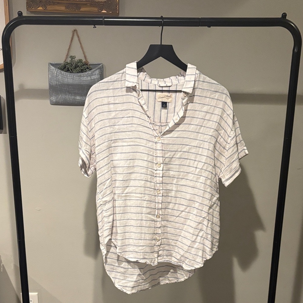 Universal Thread Cream Short-Sleeve Striped Button-Down Top